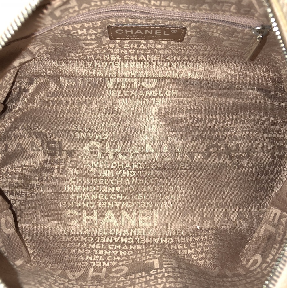 Authentic Chanel CC Tassel Caviar Leather Purse - Picture 7 of 8